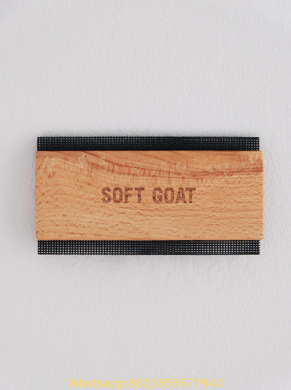 cashmere comb to keep your knitwear